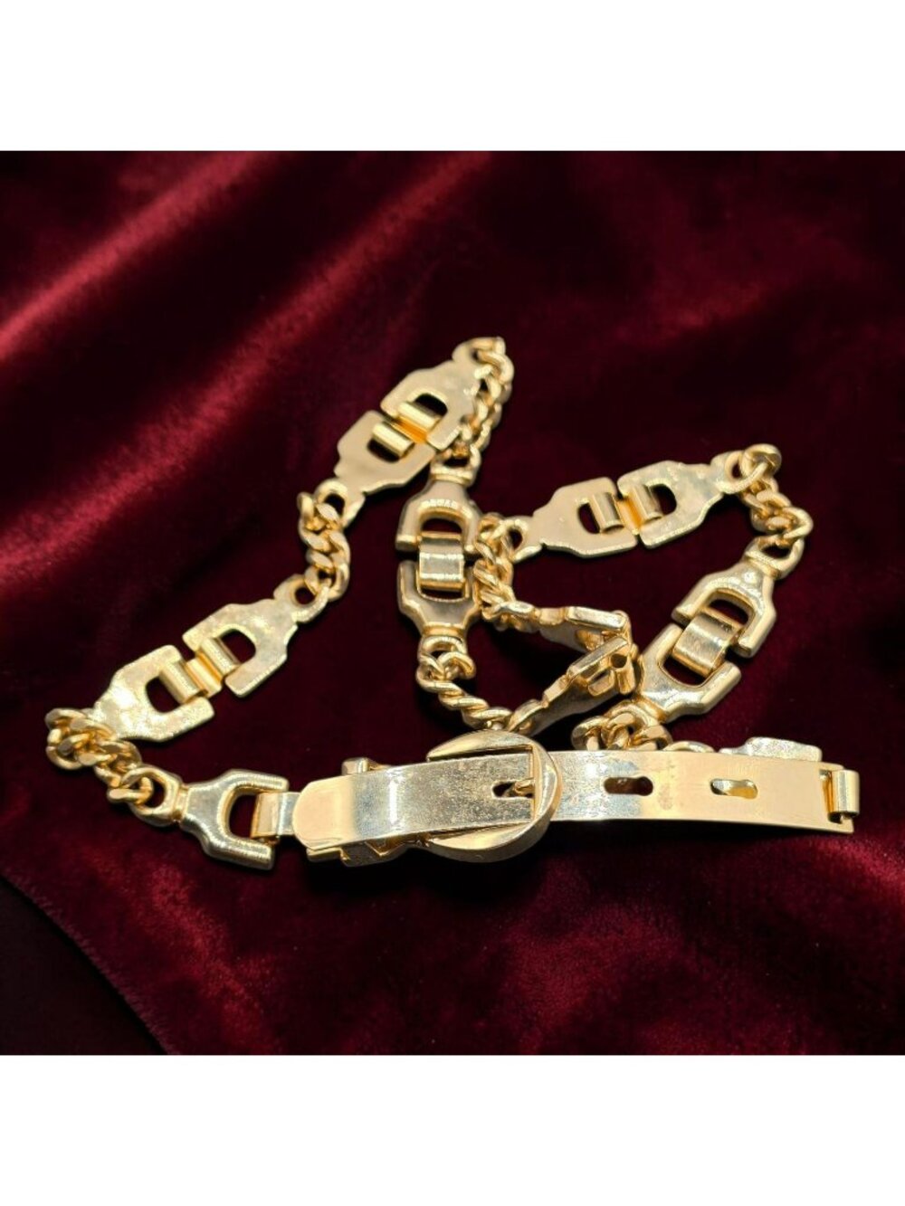 Vintage 24"-26" Gold-Tone Chain Link Belt Buckle Detail Adjustable Waist
